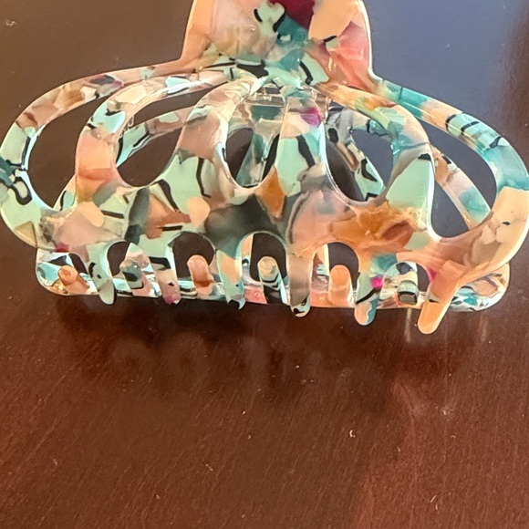 Anthropologie Multicolor Pastel Acrylic Hair Claw - Teal, Tan,Pink, Peach, Black - Picture 3 of 3